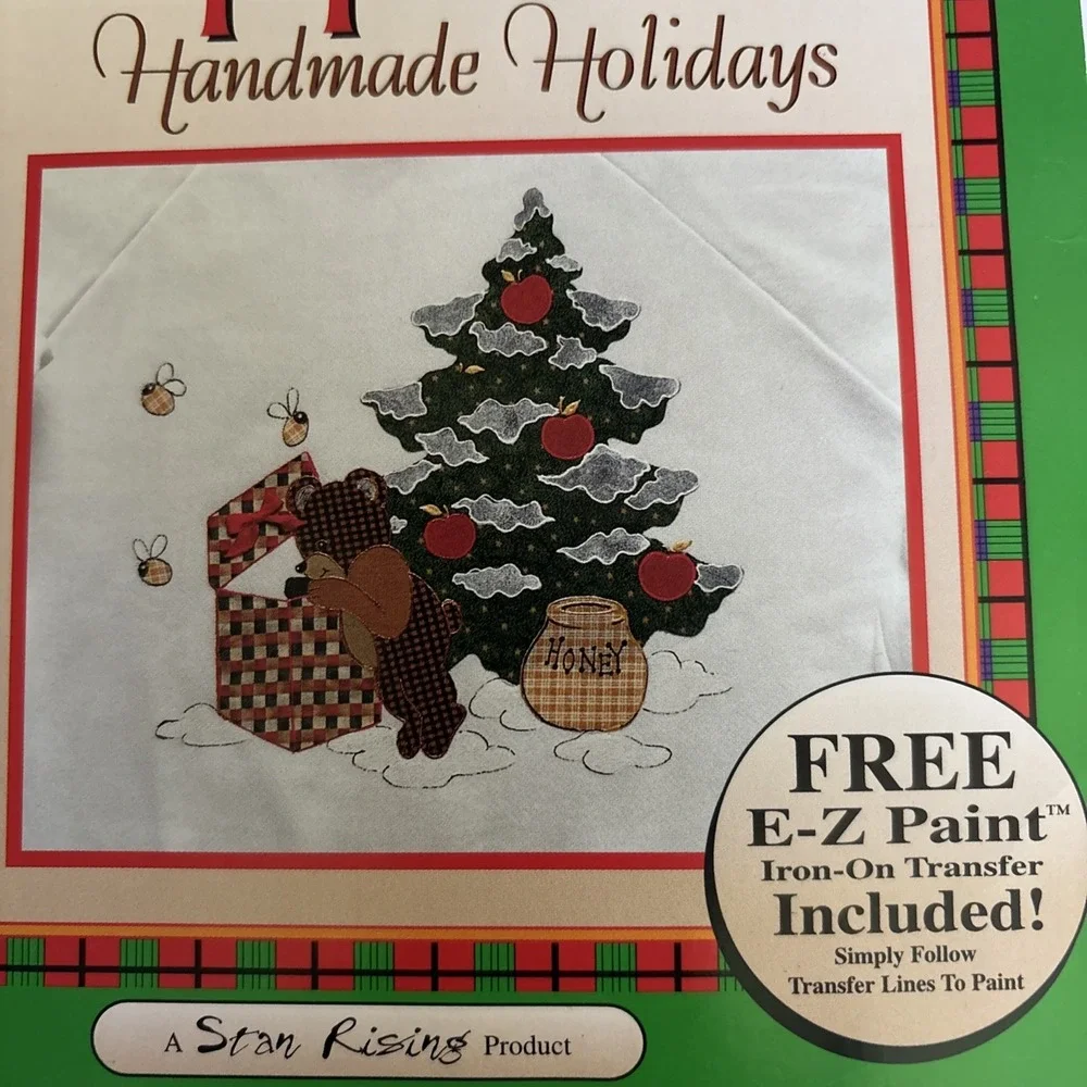 VINTAGE Holiday 90S IRON ON APPLIQUÉ‎ DESIGN FABRIC KIT Christmas Tree With Bear